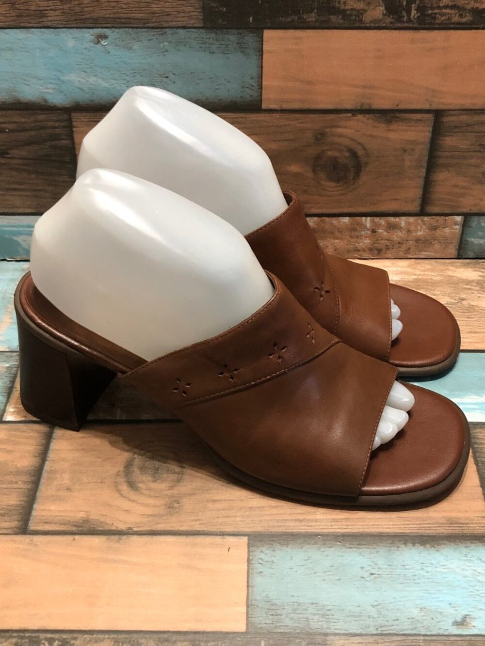 Tommy Hilfiger Slip On Heels Vintage 90s Brown Leather Y2K Women's Size 8.5M